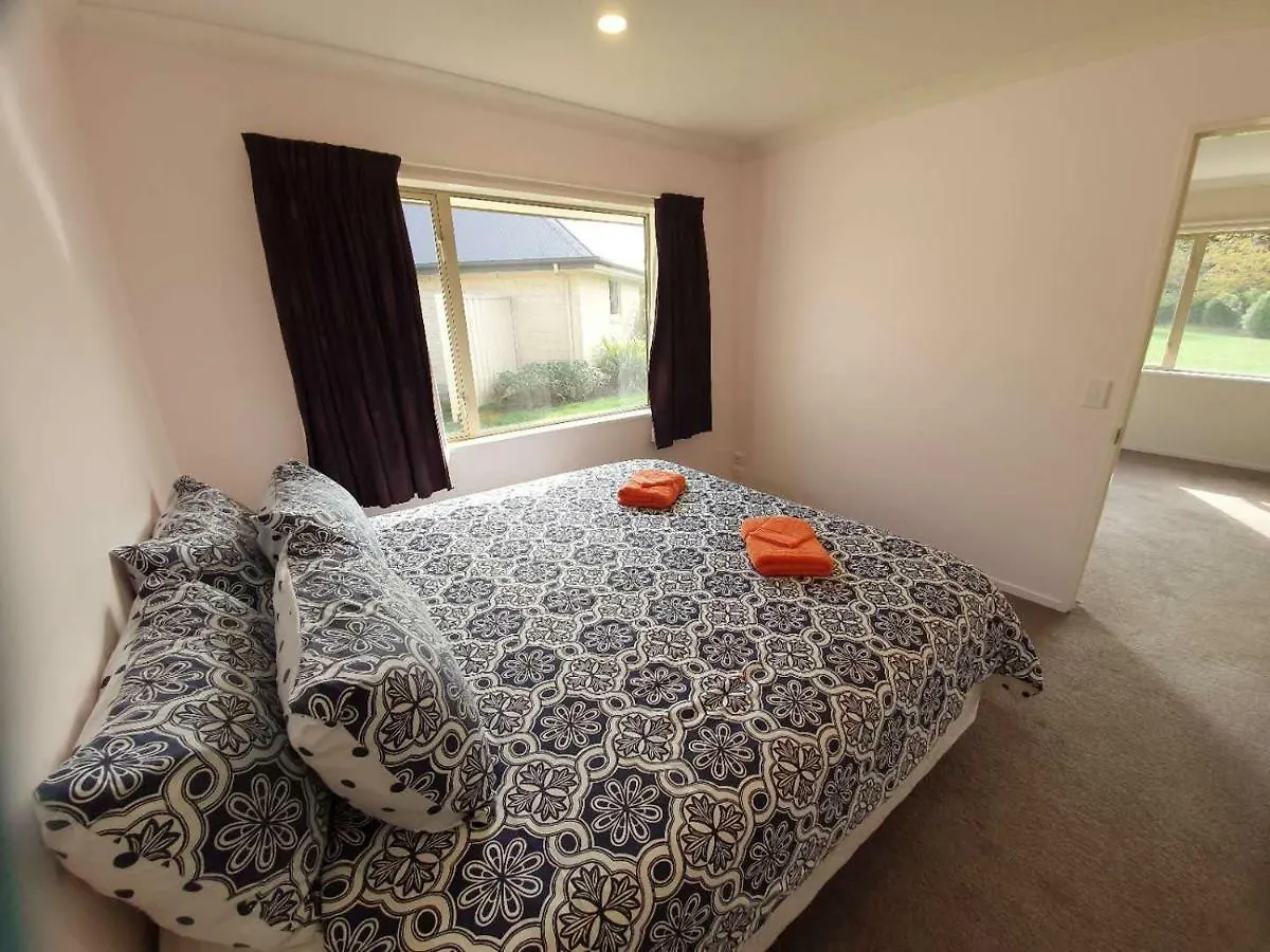 Claremont Country Lodge B&B Prebbleton 3*,