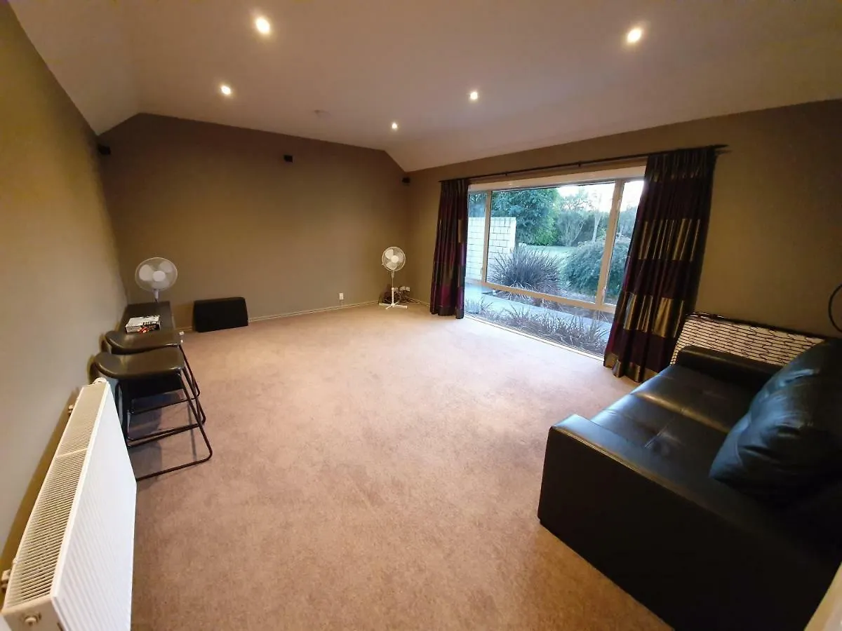 Claremont Country Lodge B&B Bed & Breakfast Prebbleton