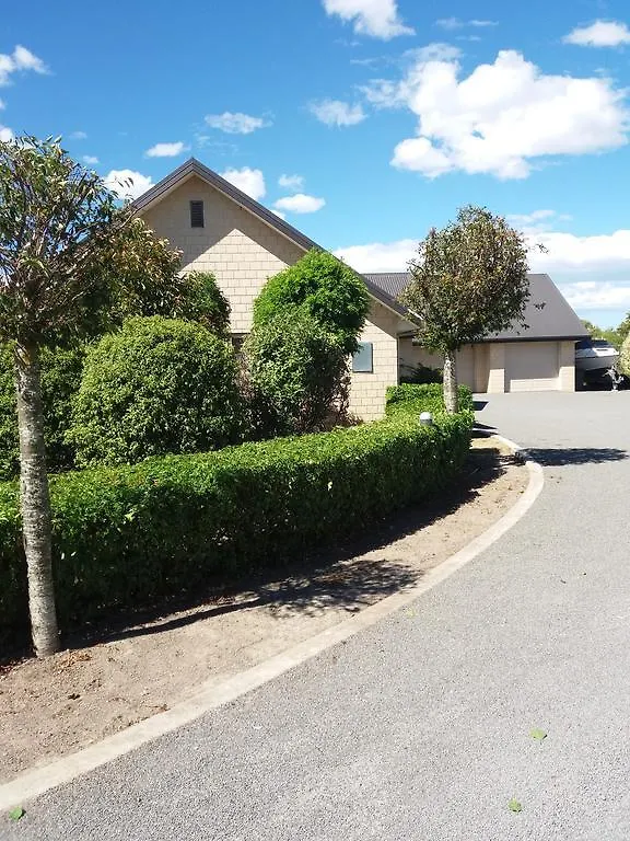Claremont Country Lodge B&B Prebbleton