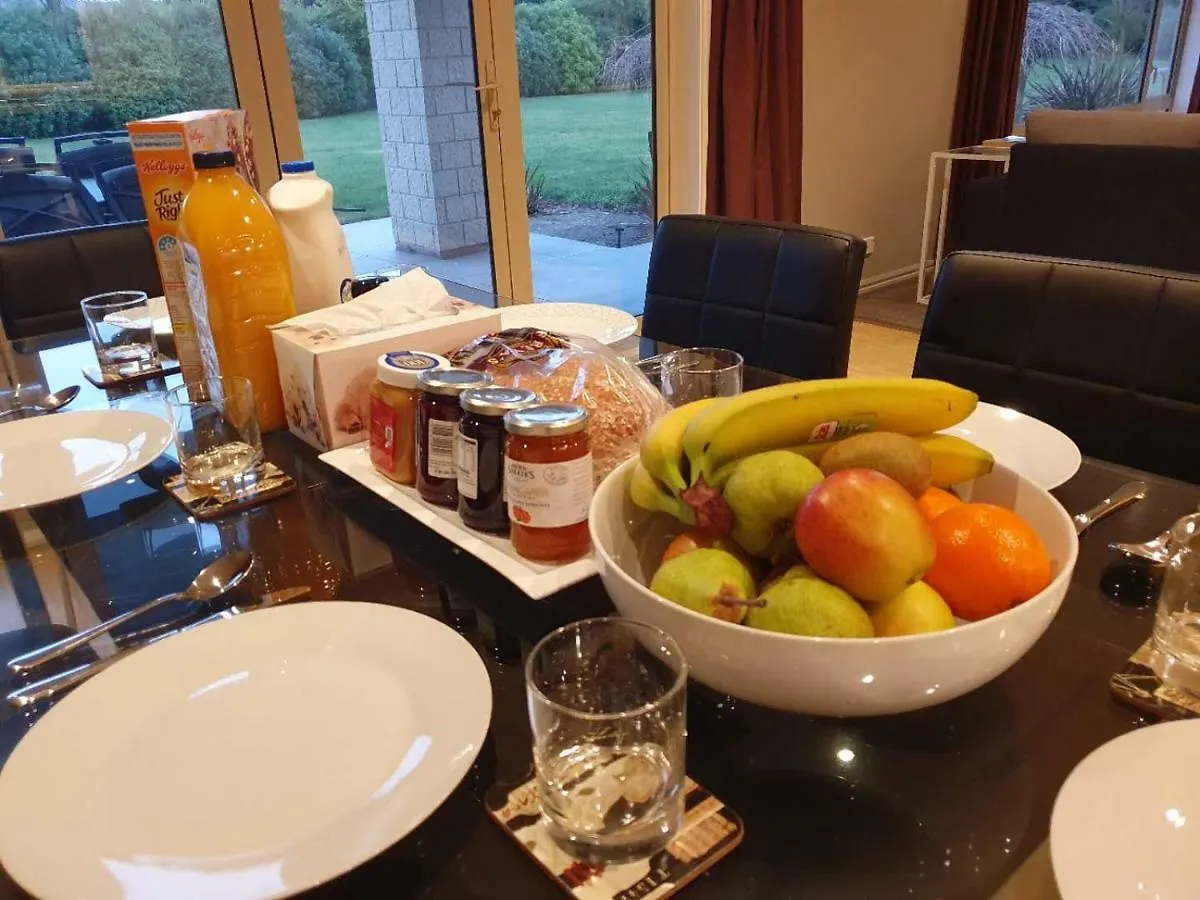 Claremont Country Lodge B&B Bed & Breakfast